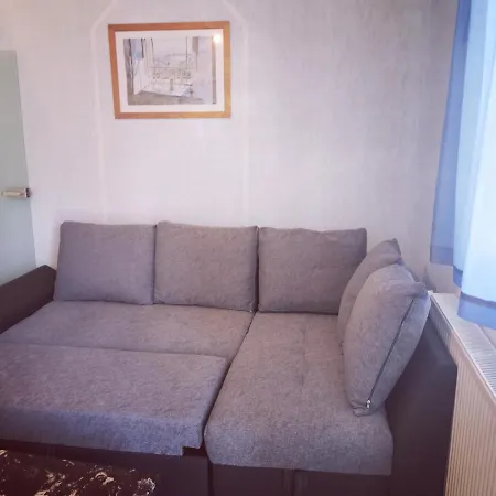 Dari Apartment *
